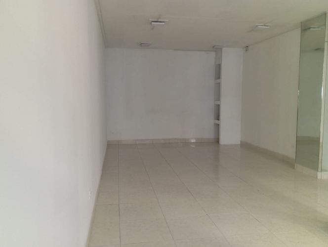 Local en arriendo en El Centro, Manizales, 24 m² · foto 2 de 3