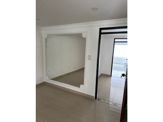 Casa de 5 alcobas en venta en Nueva Cecilia, Armenia, 250 m² · foto 3 de 24