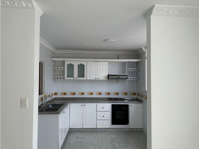 Casa de 5 alcobas en venta en Nueva Cecilia, Armenia, 250 m² · foto 6 de 24