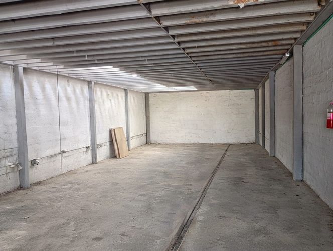 Bodega en arriendo en El Poblado, Medellín, 288 m² · foto 5 de 6