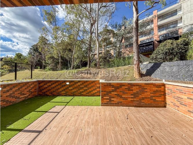 Apartamento de 2 alcobas en venta en Los Salados, El Retiro, 130 m² · foto 2 de 14