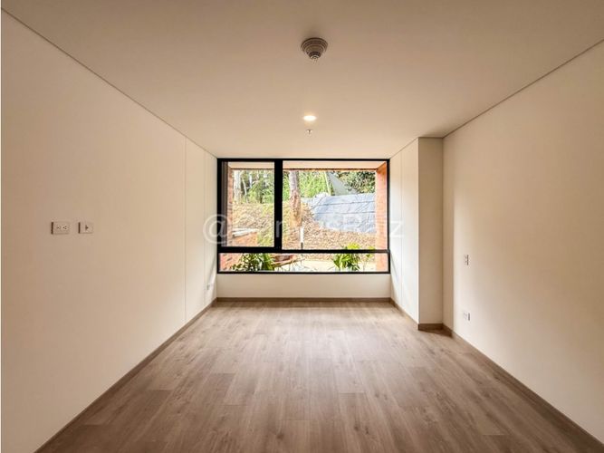 Apartamento de 2 alcobas en venta en Los Salados, El Retiro, 130 m² · foto 10 de 14