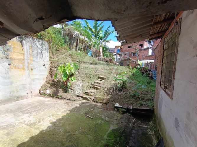 Casa de 6 alcobas en venta en Alto Del Medio, Rionegro, 313 m² · foto 21 de 24