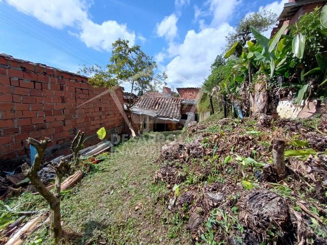 Casa de 6 alcobas en venta en Alto Del Medio, Rionegro, 313 m² · foto 24 de 24