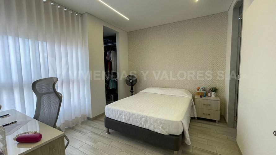 Apartamento de 3 alcobas en venta en La Floresta, Los Patios, 86 m² · foto 4 de 7