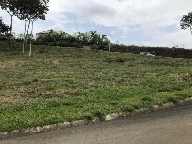 Lote en venta en Pance, Cali, 7400 m² · foto 7 de 9