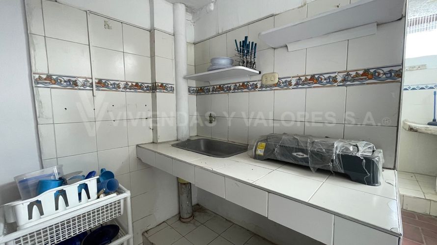 Edificio en venta en Ceiba Ii, Cúcuta, 477 m² · foto 2 de 15