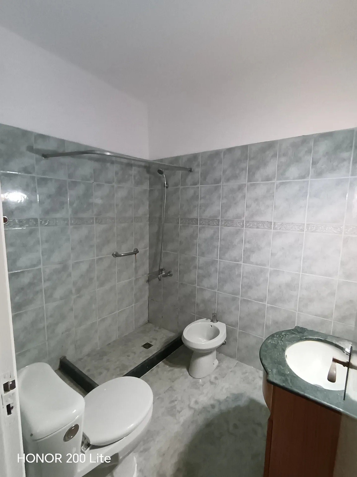 ALQUILER EN LA COMERCIAL DE 1 DORMITORIO, PLANTA BAJA CONTRA FRENTE, PATIO EXLCUSIVO, GASTOS COMUNES BAJOS · Foto 5