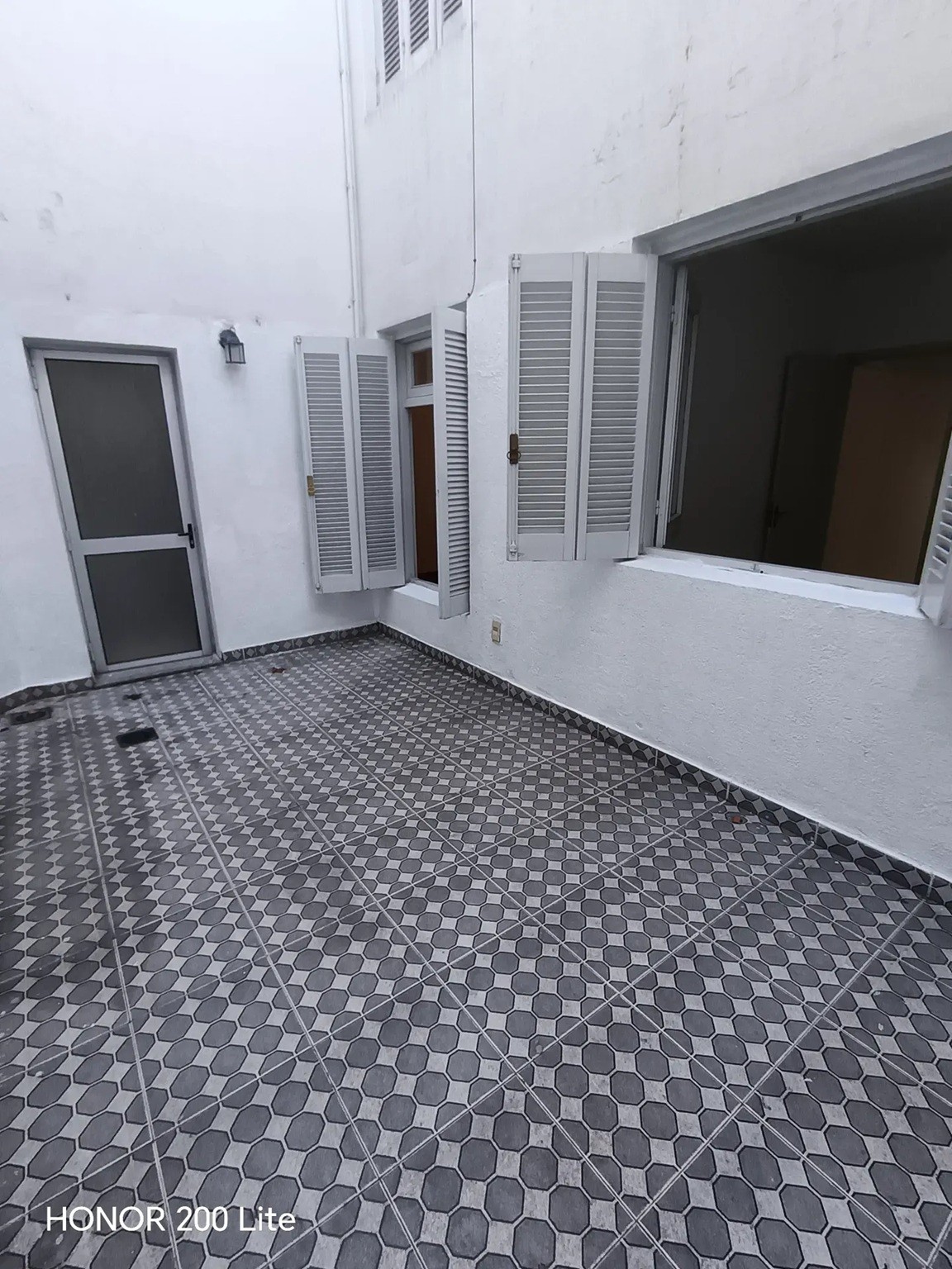 ALQUILER EN LA COMERCIAL DE 1 DORMITORIO, PLANTA BAJA CONTRA FRENTE, PATIO EXLCUSIVO, GASTOS COMUNES BAJOS · Foto 8