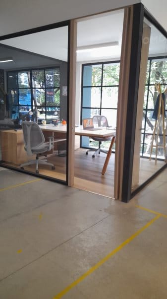 Oficina en venta en Los Colores, Medellín, 9 m² · foto 4 de 10