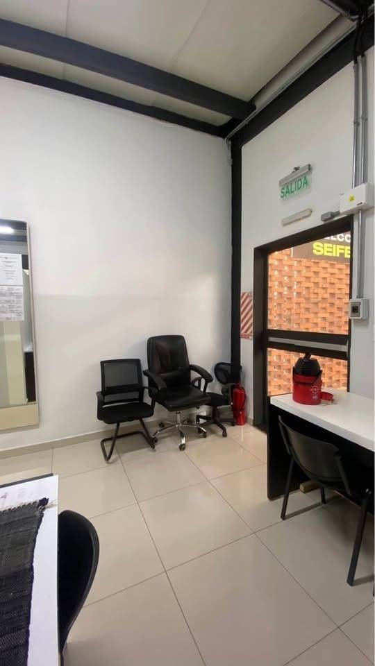 LOCAL COMERCIAL EN ALQUILER EN TEMBETARY, ASUNCIÓN — foto 3