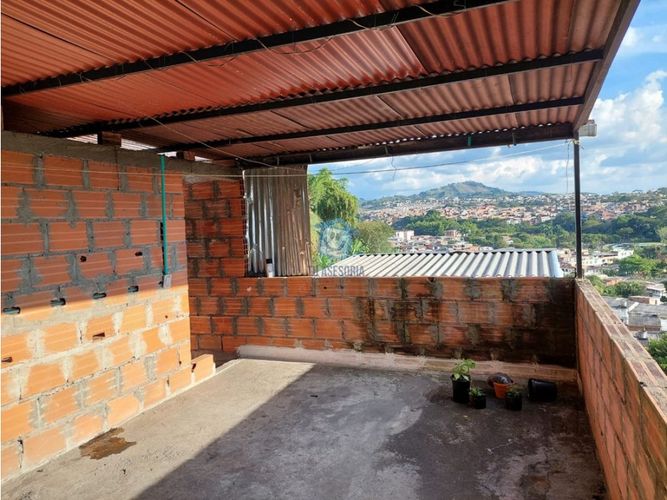 Casa de 4 alcobas en venta en Sauces Ii Etapa, Pereira, 145 m² · foto 5 de 11