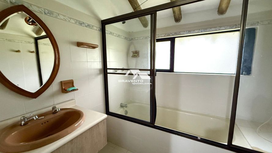 Casa de 6 alcobas en venta en Llano Grande, Rionegro, 500 m² · foto 11 de 22
