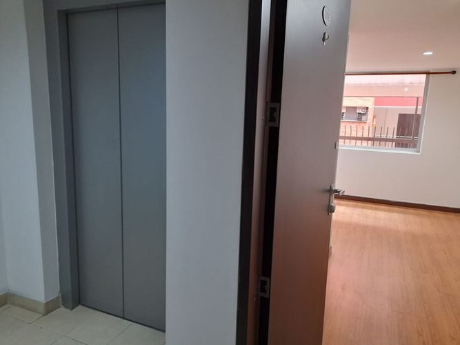 Apartaestudio en venta en Chapinero, Bogotá, 28 m² · foto 3 de 17