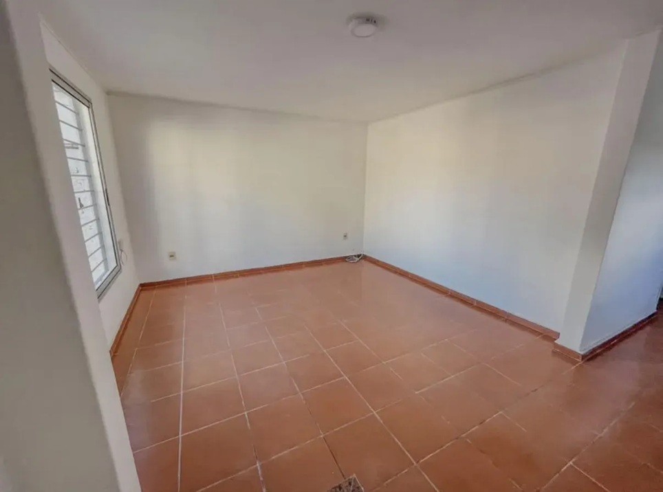ALQUILER EN BUCEO, CASA DE 1 DORMITORIO AL FRENTE, PATIO EXCLUSIVO, AIRE Y PLACARES · Foto 2