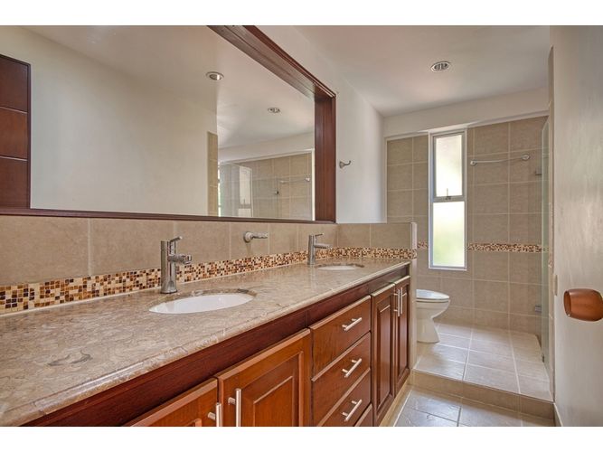 Casa de 5 alcobas en venta en La Buitrera, Cali, 414 m² · foto 20 de 24