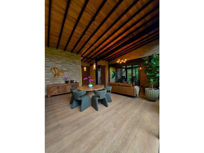 Casa de 3 alcobas en venta en Pantanillo, El Retiro, 240 m² · foto 3 de 24