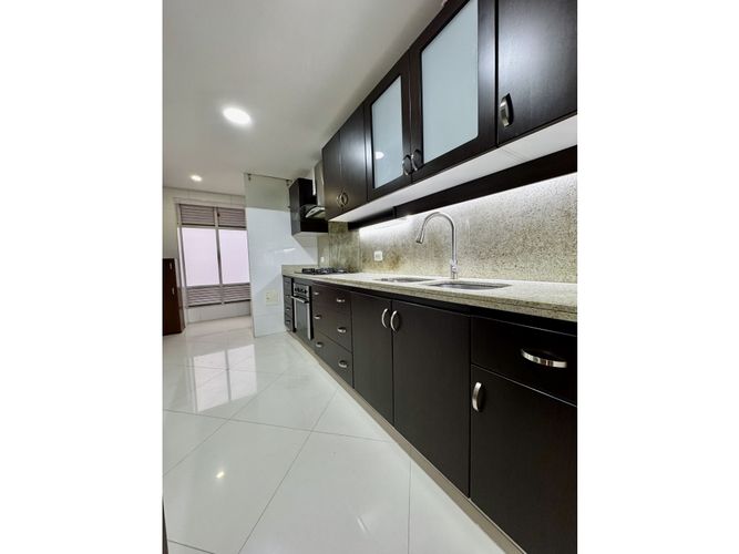 Apartamento de 3 alcobas en venta en Chico, Bogotá, 138 m² · foto 5 de 18