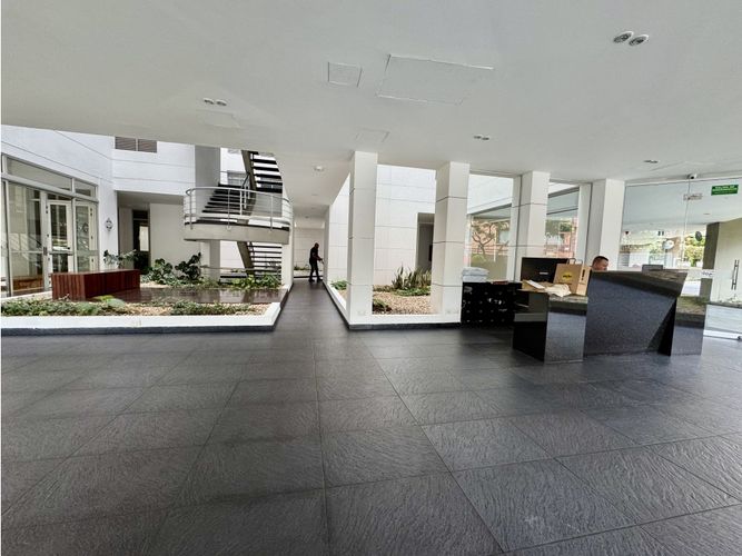Apartamento de 3 alcobas en venta en Chico, Bogotá, 138 m² · foto 17 de 18