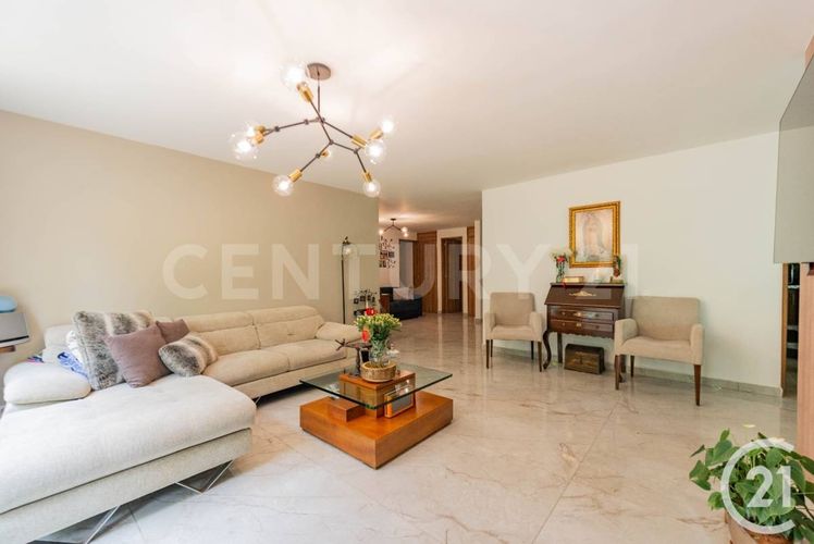 Apartamento de 4 alcobas en venta en El Poblado, Medellín, 189 m² · foto 2 de 20