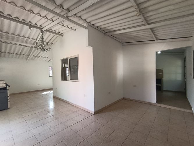Casa de 4 alcobas en arriendo en La Cordialidad, Los Patios, 180 m² · foto 2 de 12