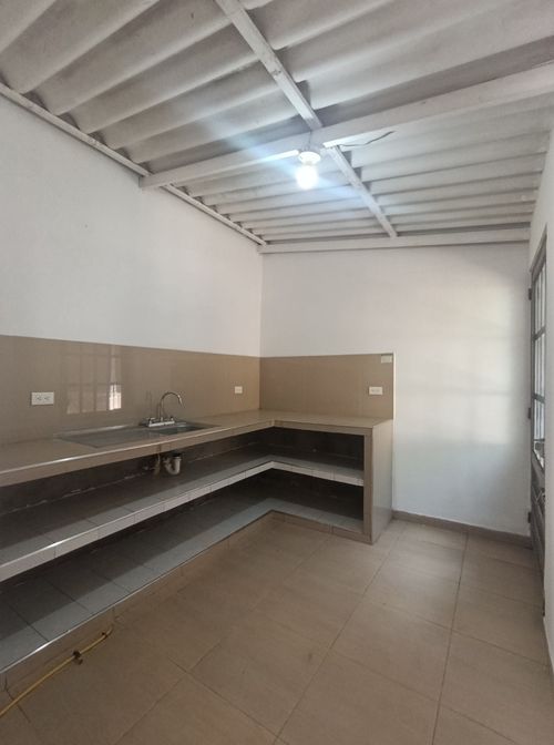 Casa de 4 alcobas en arriendo en La Cordialidad, Los Patios, 180 m² · foto 3 de 12