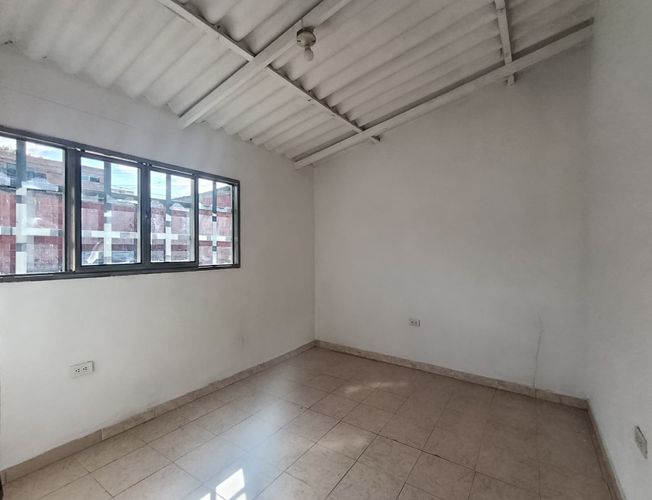 Casa de 4 alcobas en arriendo en La Cordialidad, Los Patios, 180 m² · foto 4 de 12