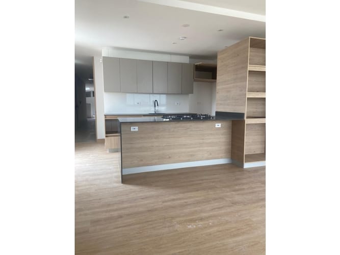 Apartamento de 2 alcobas en venta en Villa Colombia, Cali, 172 m² · foto 16 de 24