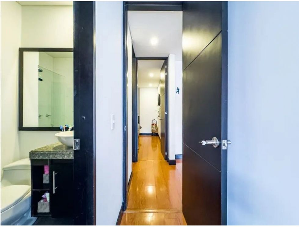 Apartamento en venta en Bella Suiza, Bogotá · foto 3 de 17