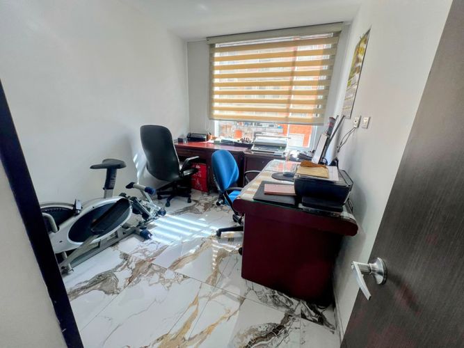 Apartamento de 3 alcobas en venta en La Felicidad, Bogotá, 94 m² · foto 11 de 24