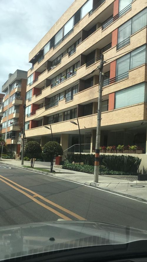Apartamento en venta en Santa Barbara, Bogotá · foto 3 de 17
