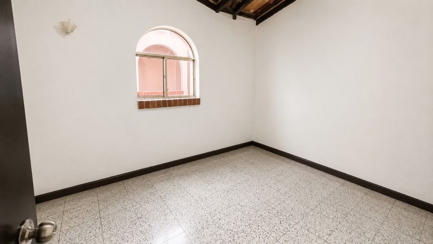 Casa de 12 alcobas en venta en 3 De Julio, Cali, 360 m² · foto 13 de 19