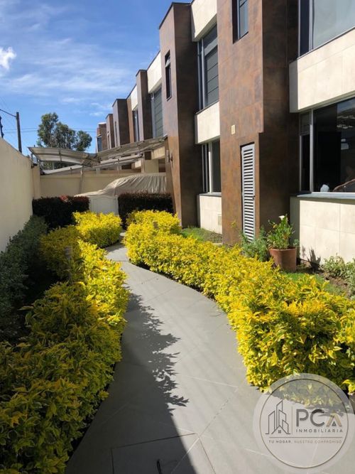 Casa en venta en San Jose De Bavaria, Bogotá · foto 17 de 17