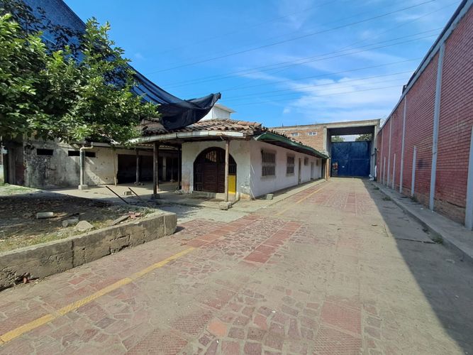 Bodega en arriendo en La Dolores, Palmira, 2200 m² · foto 2 de 21