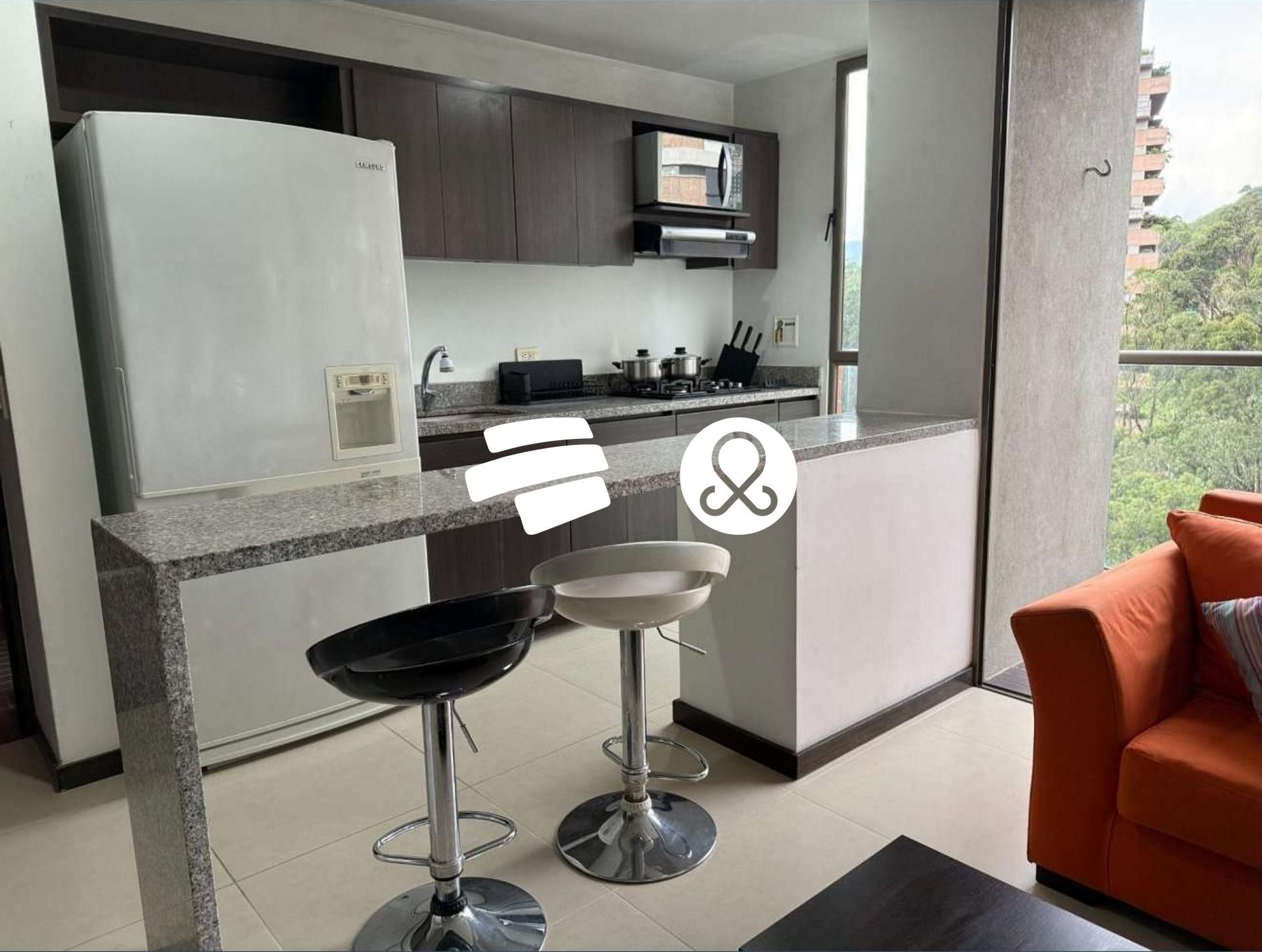 Apartamento en venta en El Poblado, Medellín · foto 2 de 18