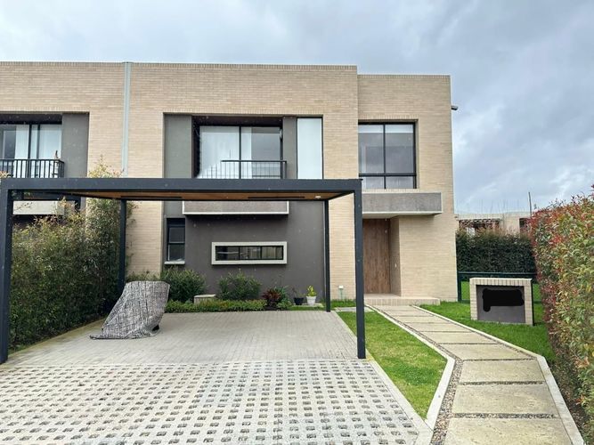 Casa de 3 alcobas en venta en Hacienda Samaria, Chía, 136 m² · foto 18 de 20