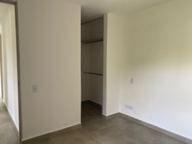 Apartamento de 3 alcobas en venta en El Carmen De Viboral, El Carmen de Viboral, 67 m² · foto 4 de 12