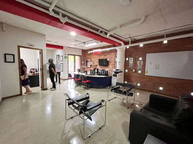 Edificio en arriendo en San Antonio, Medellín, 1650 m² · foto 10 de 24