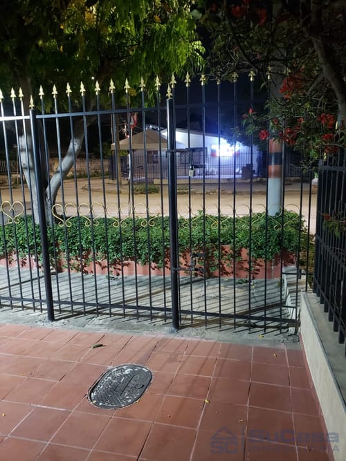 Casa de 9 alcobas en arriendo en El Bosque, Cartagena, 222 m² · foto 9 de 10