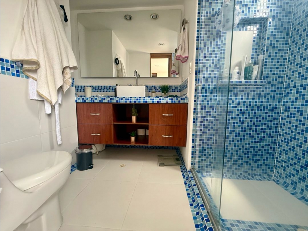Apartamento en venta en Las Lomas No.1, Medellín · foto 20 de 24