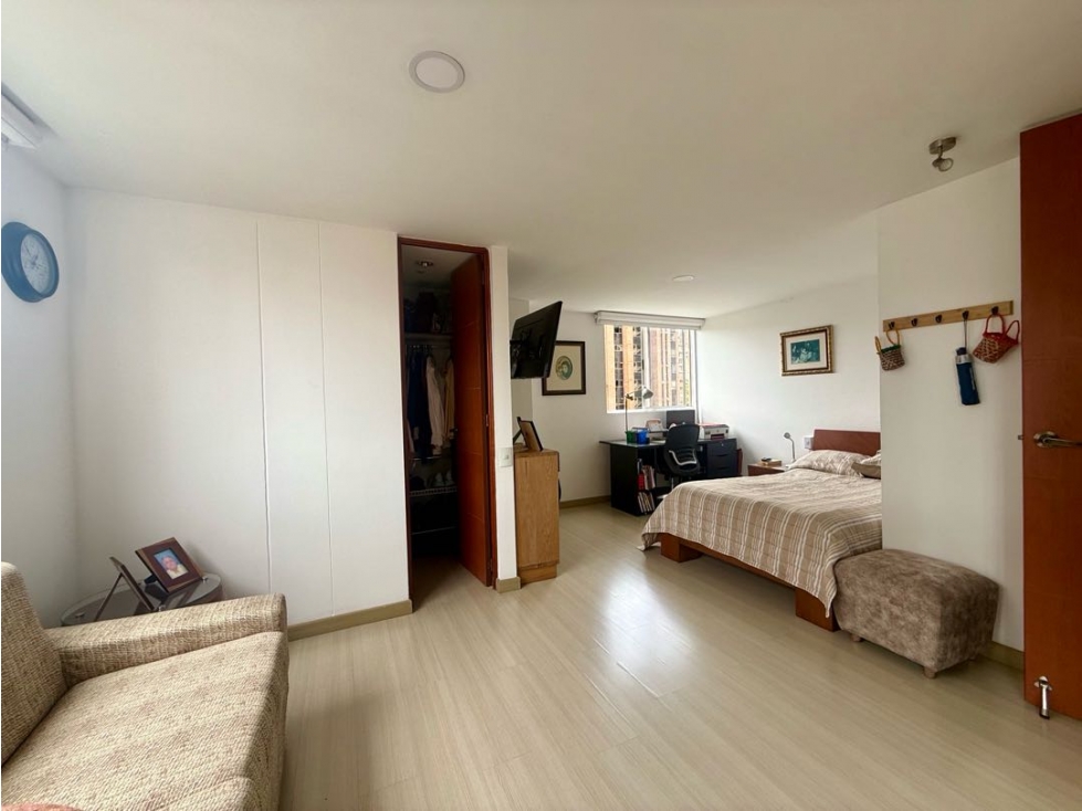 Apartamento en venta en Las Lomas No.1, Medellín · foto 24 de 24