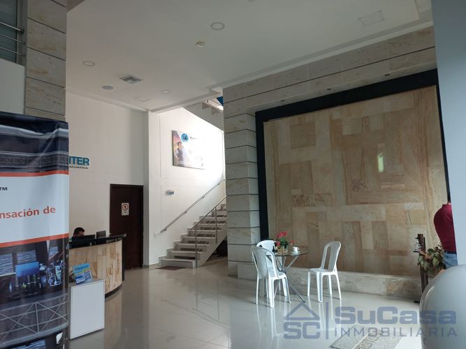 Edificio en venta en Manga, Cartagena, 1050 m² · foto 2 de 11