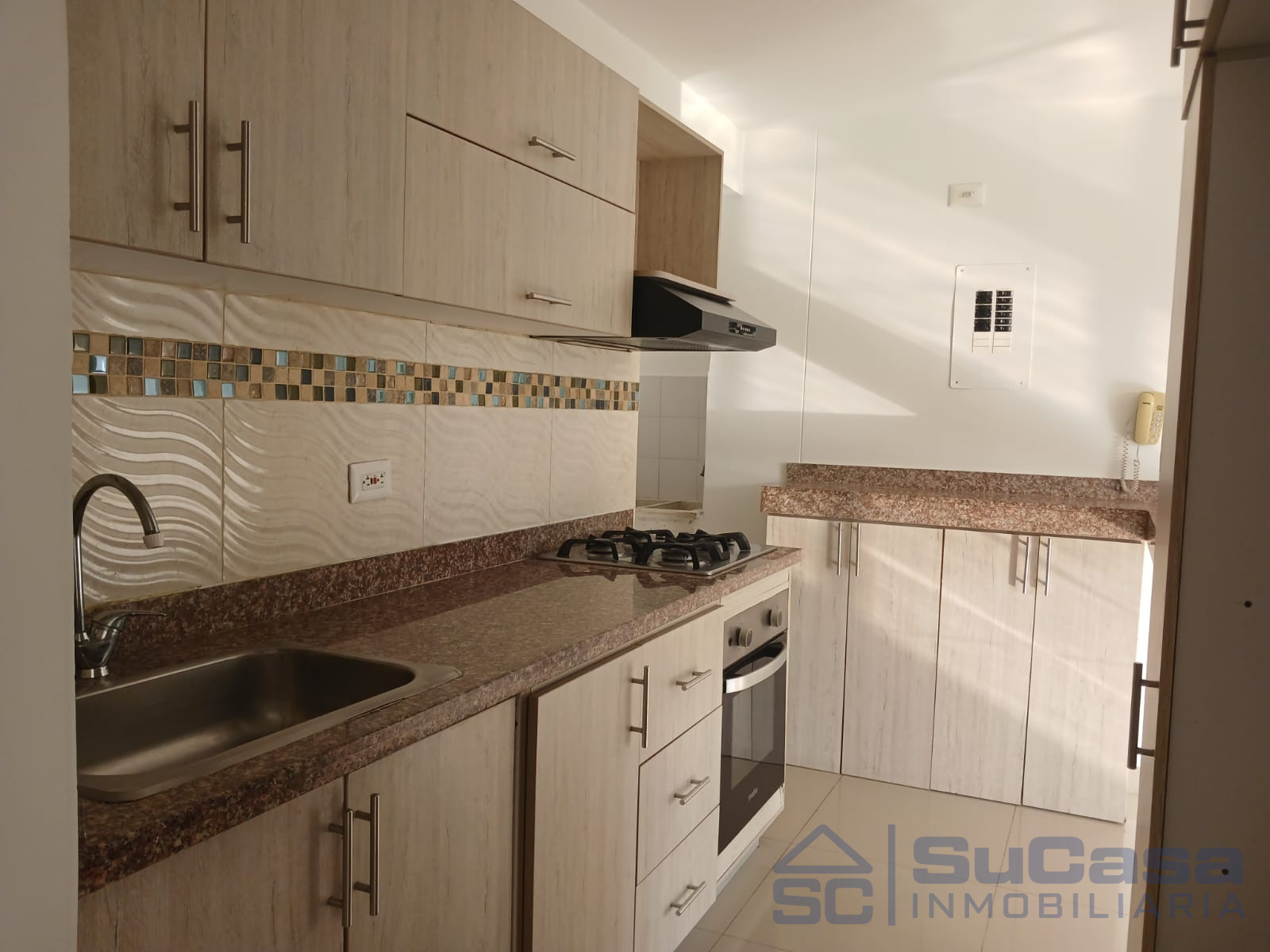 Apartamento en venta en El Country, Cartagena · foto 3 de 10