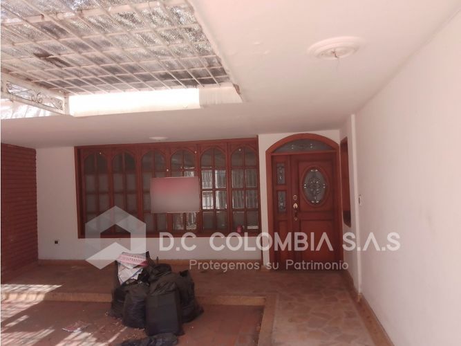 Casa de 3 alcobas en venta en Popular, Cúcuta, 210 m² · foto 10 de 23
