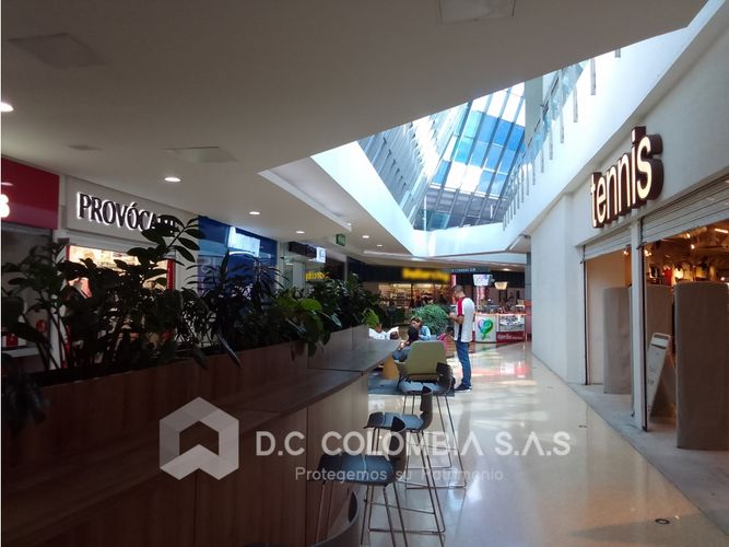 Local en venta en San Diego, Medellín, 667 m² · foto 3 de 20