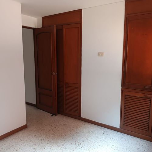 Apartamento de 2 alcobas en venta en La Flora, Cali, 102 m² · foto 14 de 21