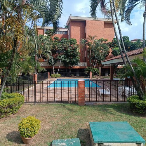 Apartamento de 2 alcobas en venta en La Flora, Cali, 102 m² · foto 15 de 21
