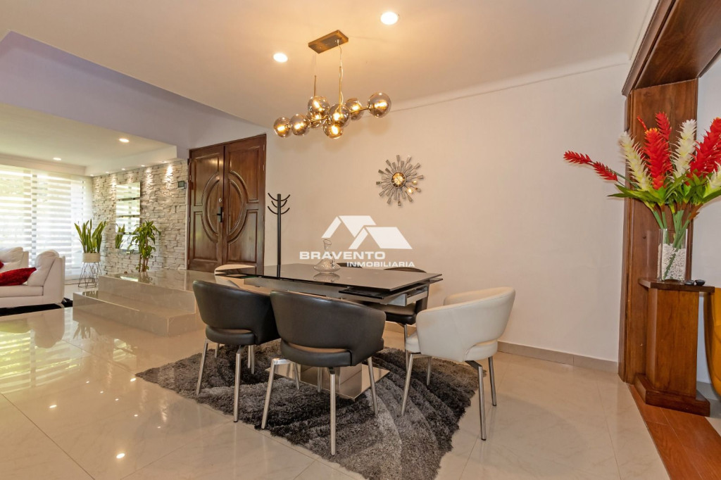 Casa en Arriendo en Cola del Zorro, Medellín