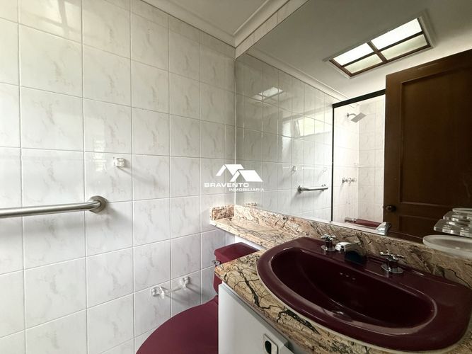 Apartamento de 3 alcobas en arriendo en San Lucas, Medellín, 140 m² · foto 6 de 17