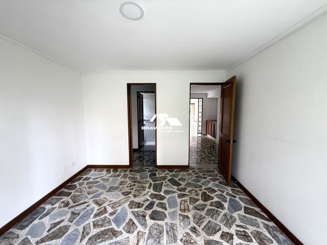 Apartamento de 3 alcobas en arriendo en San Lucas, Medellín, 140 m² · foto 7 de 17